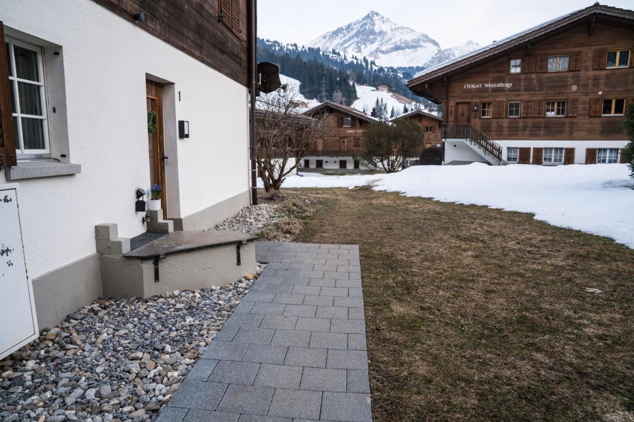 Ferienwohnung Chalet Spitzhorn - Your Peak Getaway - Private Terrasse & Gratis Parkplatz Gsteig Exterior foto